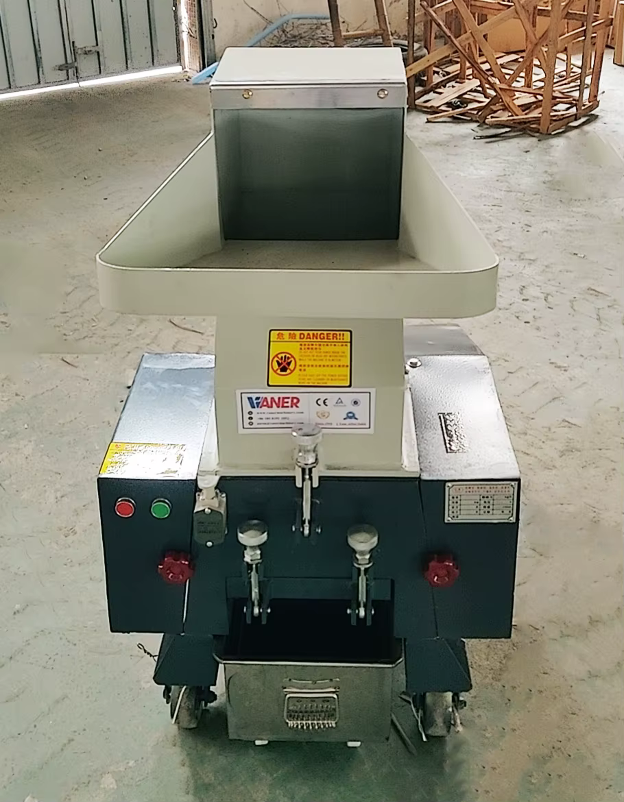 V QL250 Small Mini Plastic Crusher — image 3