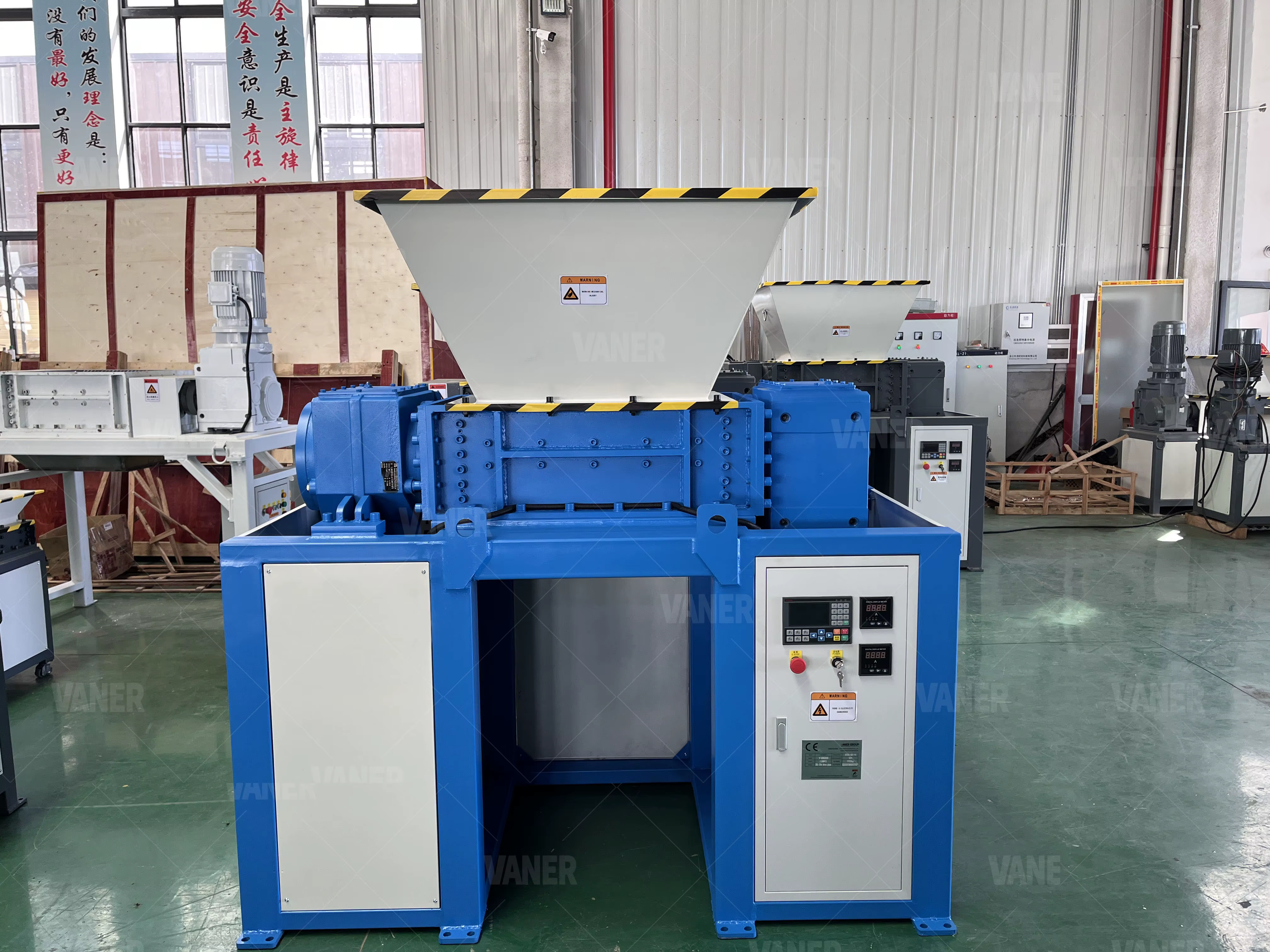 Multi Functional Shredder And Scrap Metal — image 3