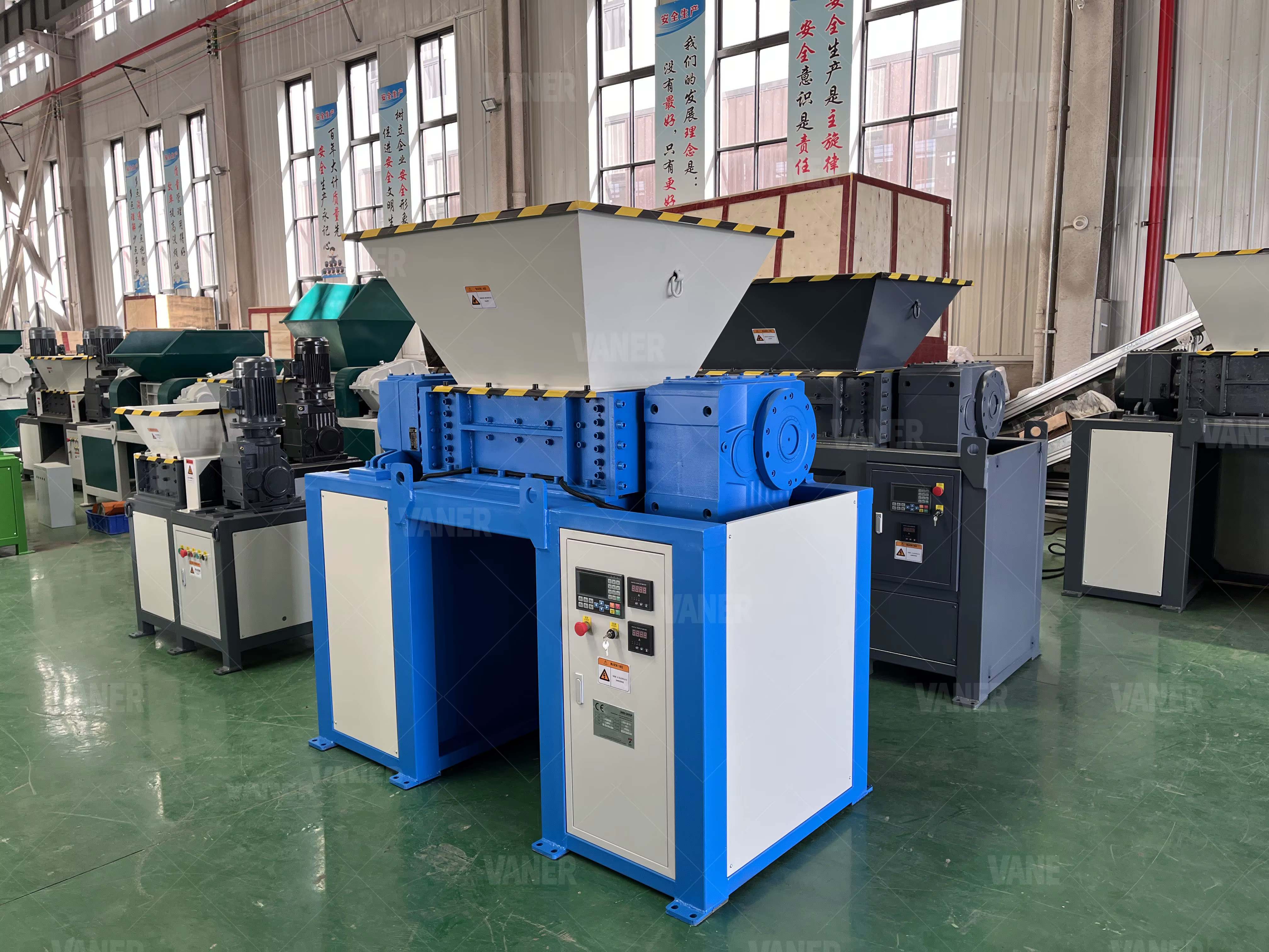 Multi Functional Shredder And Scrap Metal — image 4