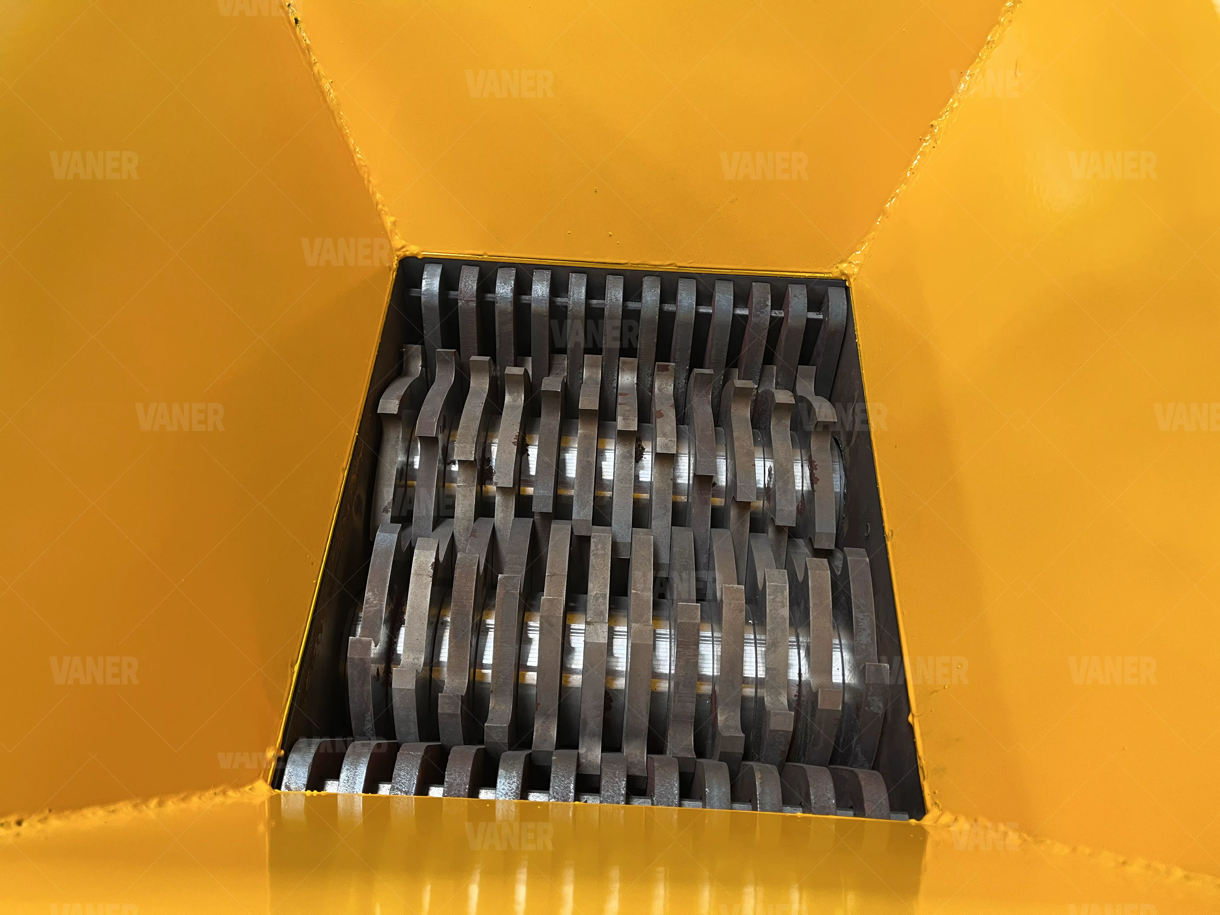 V EB300 VANER Aluminium Recycling Machine — image 6