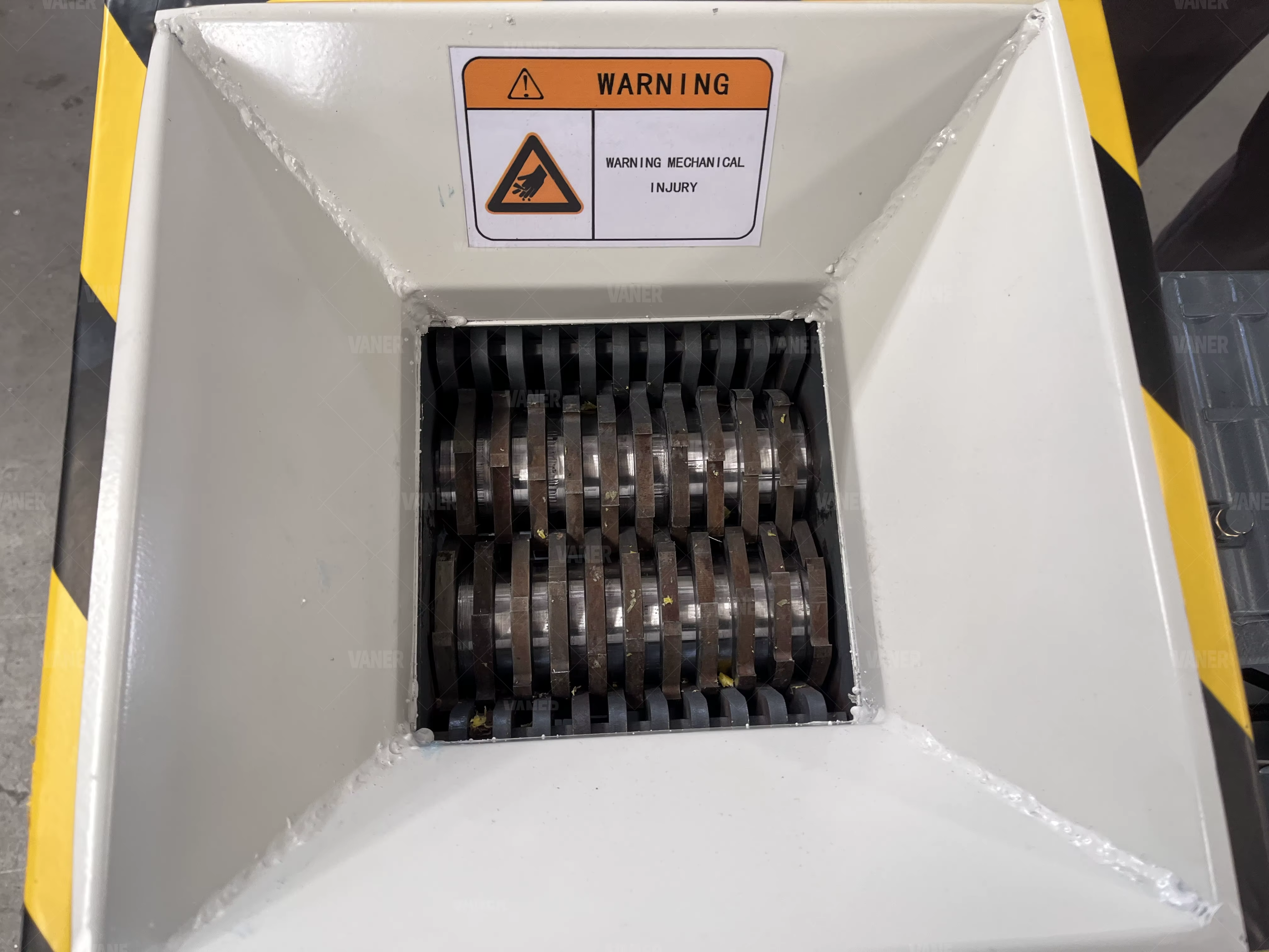 V EB180 Shredding Machine Cans Recycling — image 5