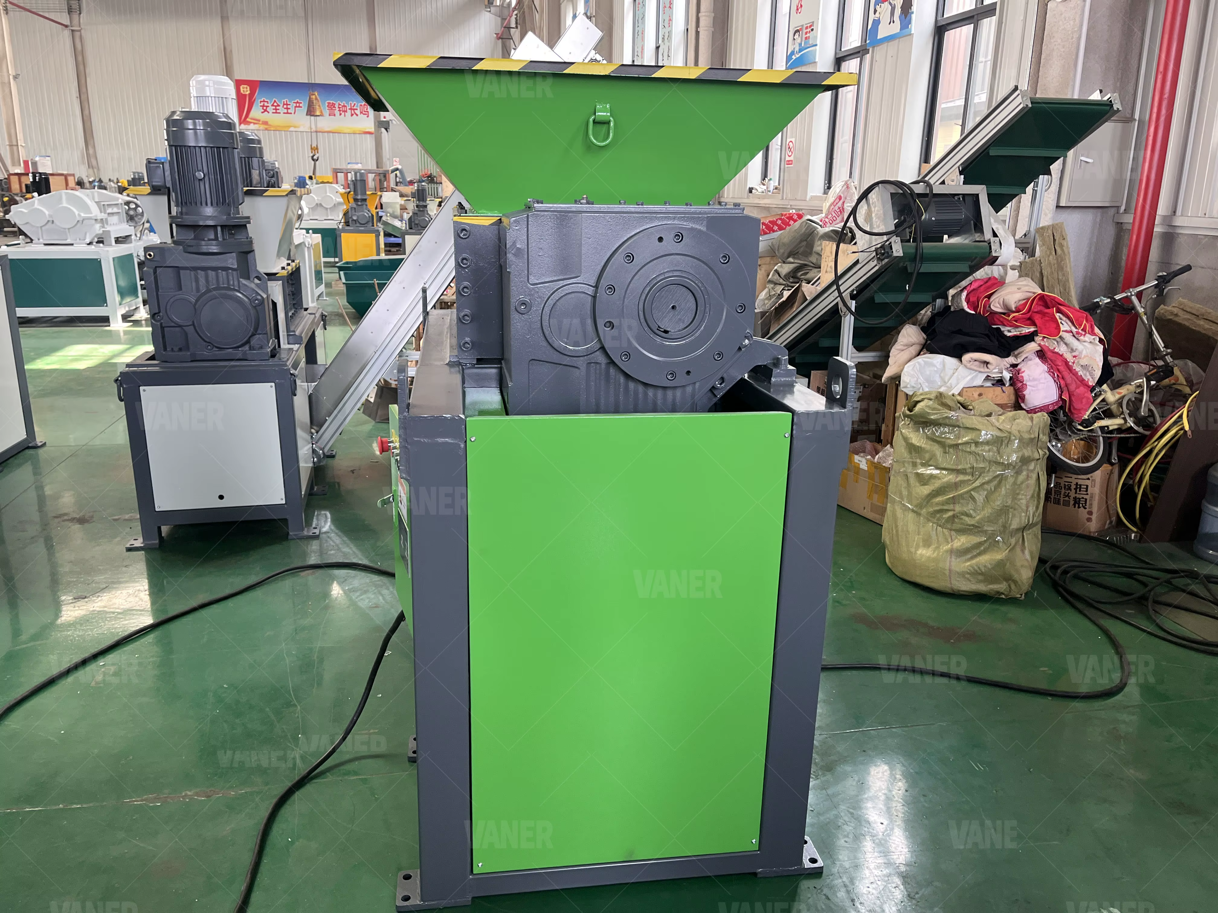 V EBK600 VANER Scrap Metal Shredder — image 4