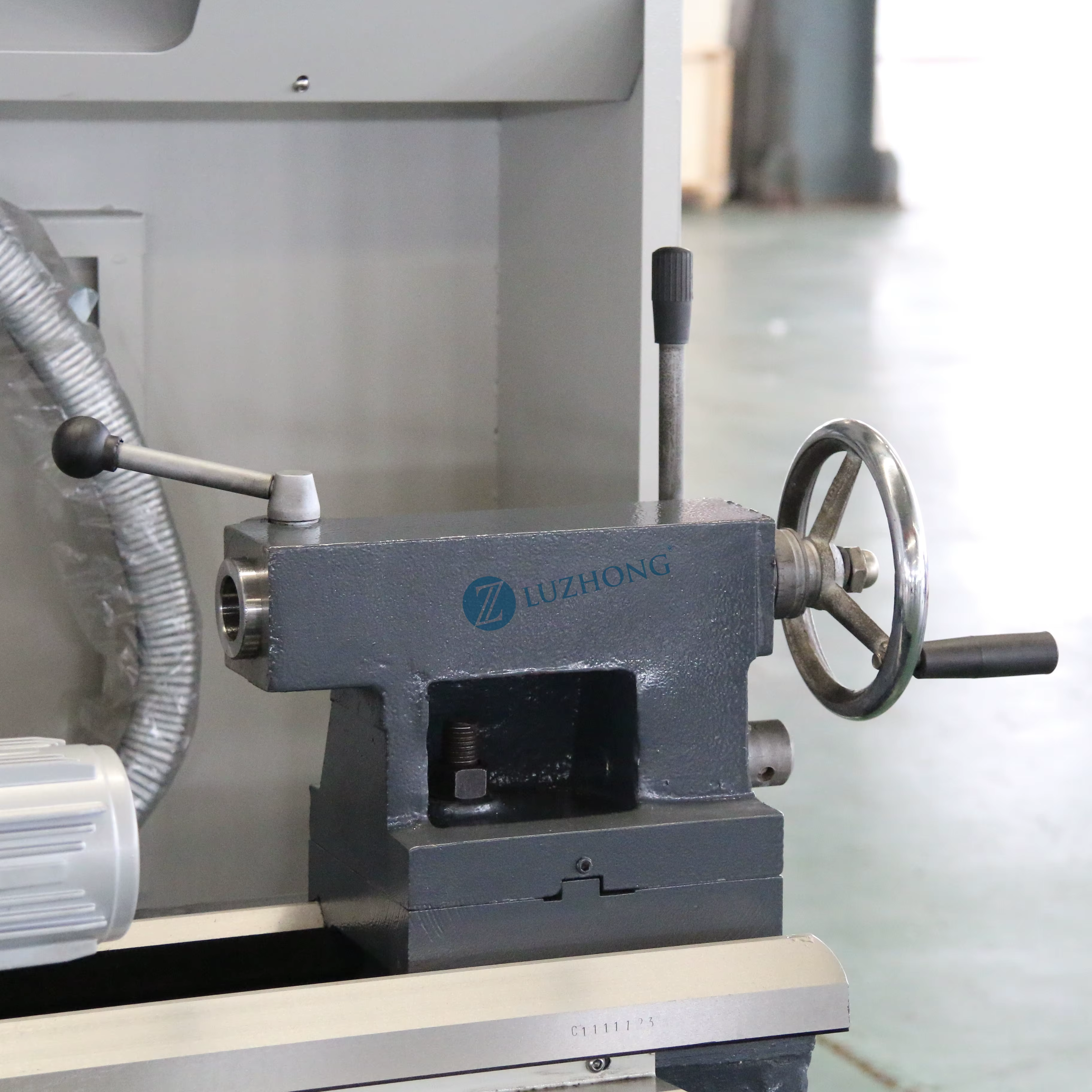 New Chinese Metal CNC Lathe Machine — image 5