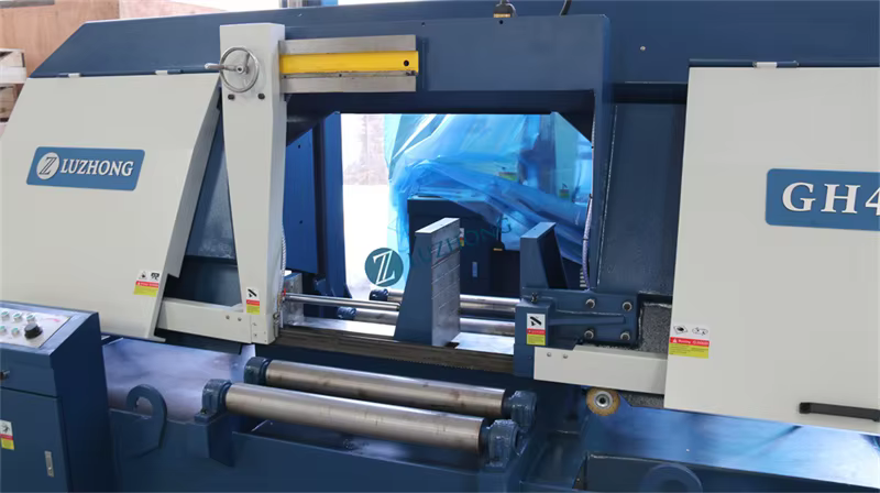 Universal Metal Cutting Band Sawing Machine — image 4