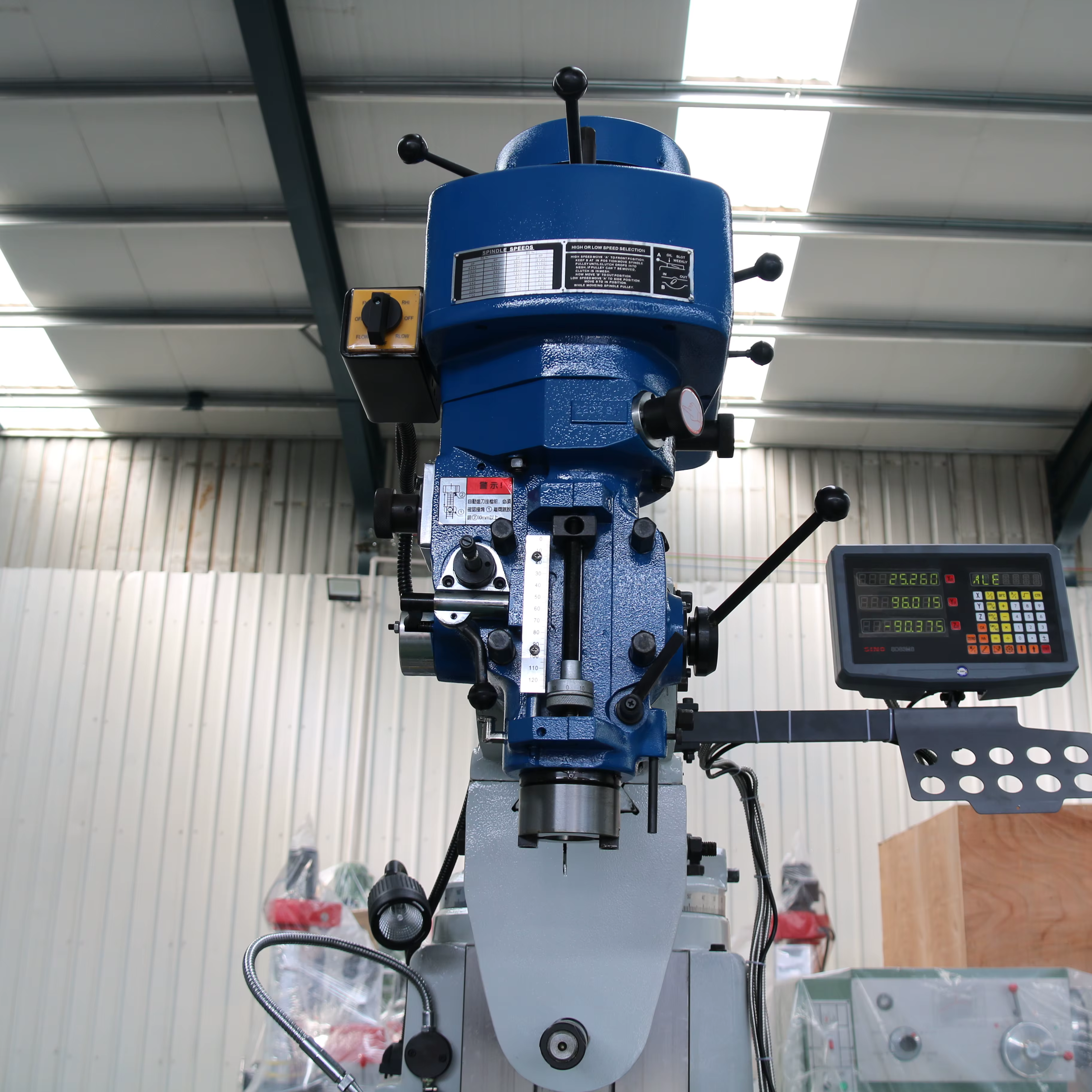 Chinese Brand 4HW Turret Milling Machine — image 3