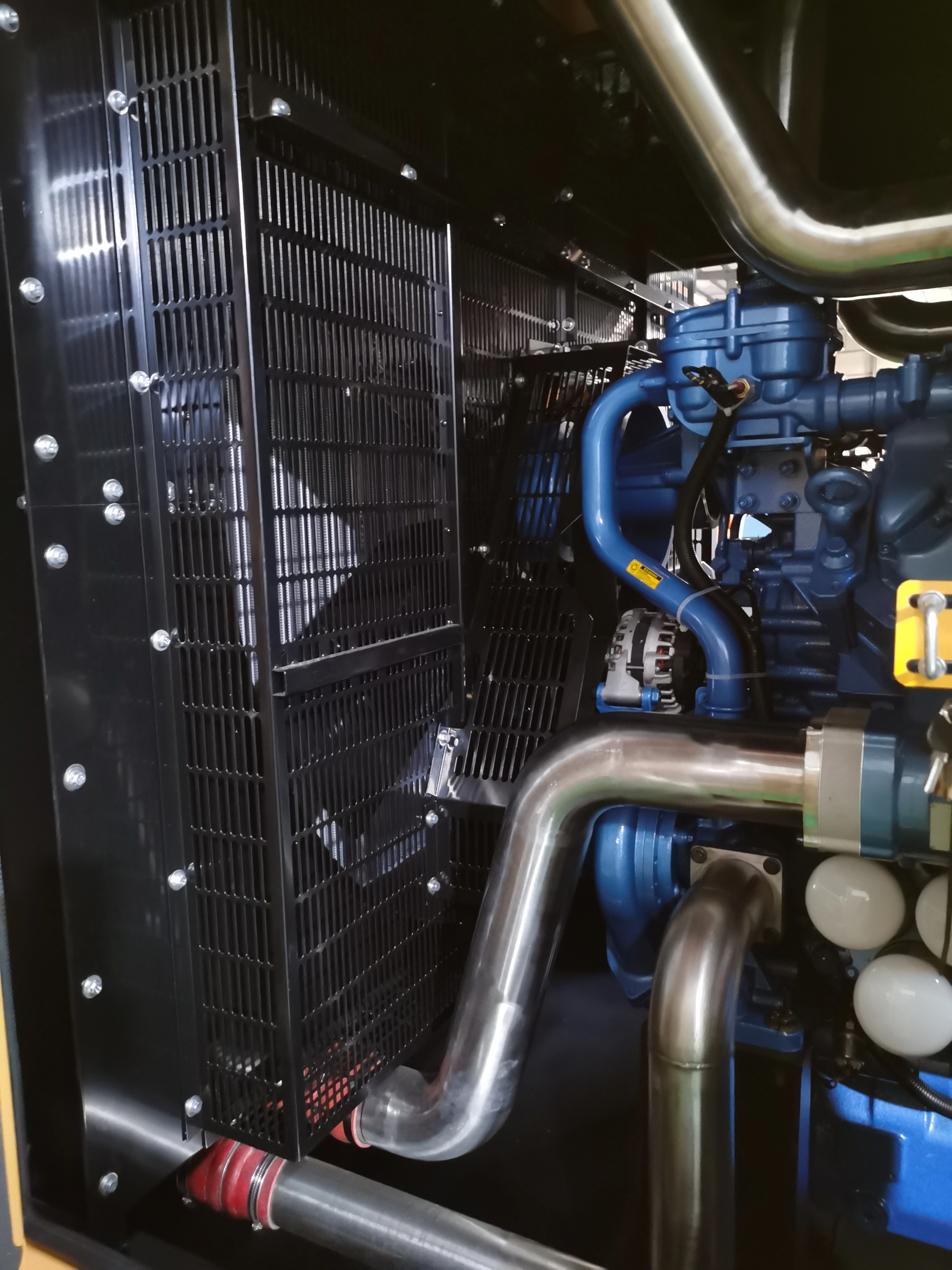 Global Warranty Silent Open Frame Diesel Generator 3 Phase with for Engine Water-Cooled System — image 5