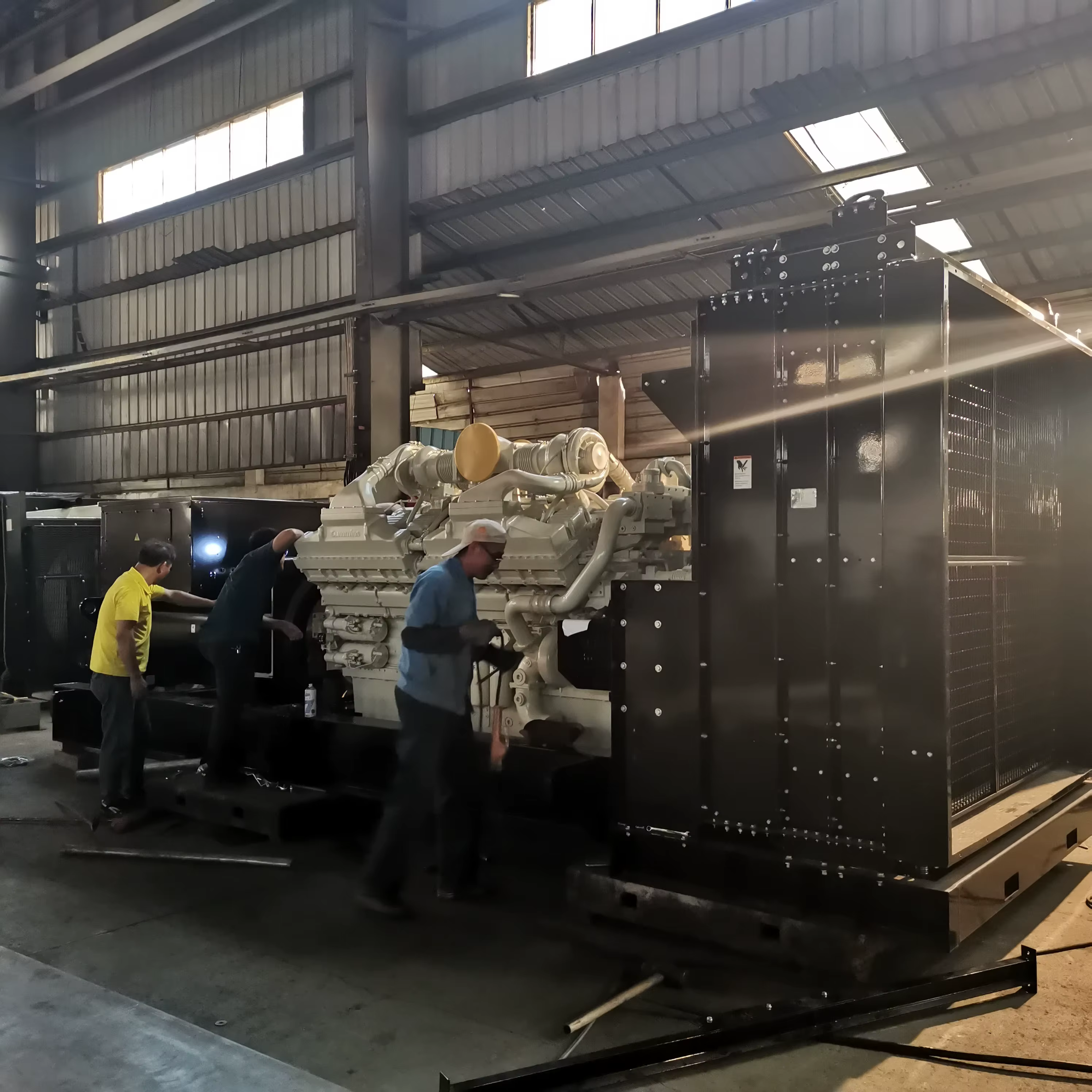 SHX 1600KW/2000 KVA High Power Diesel Generators Standby Electric Dynamo — image 4