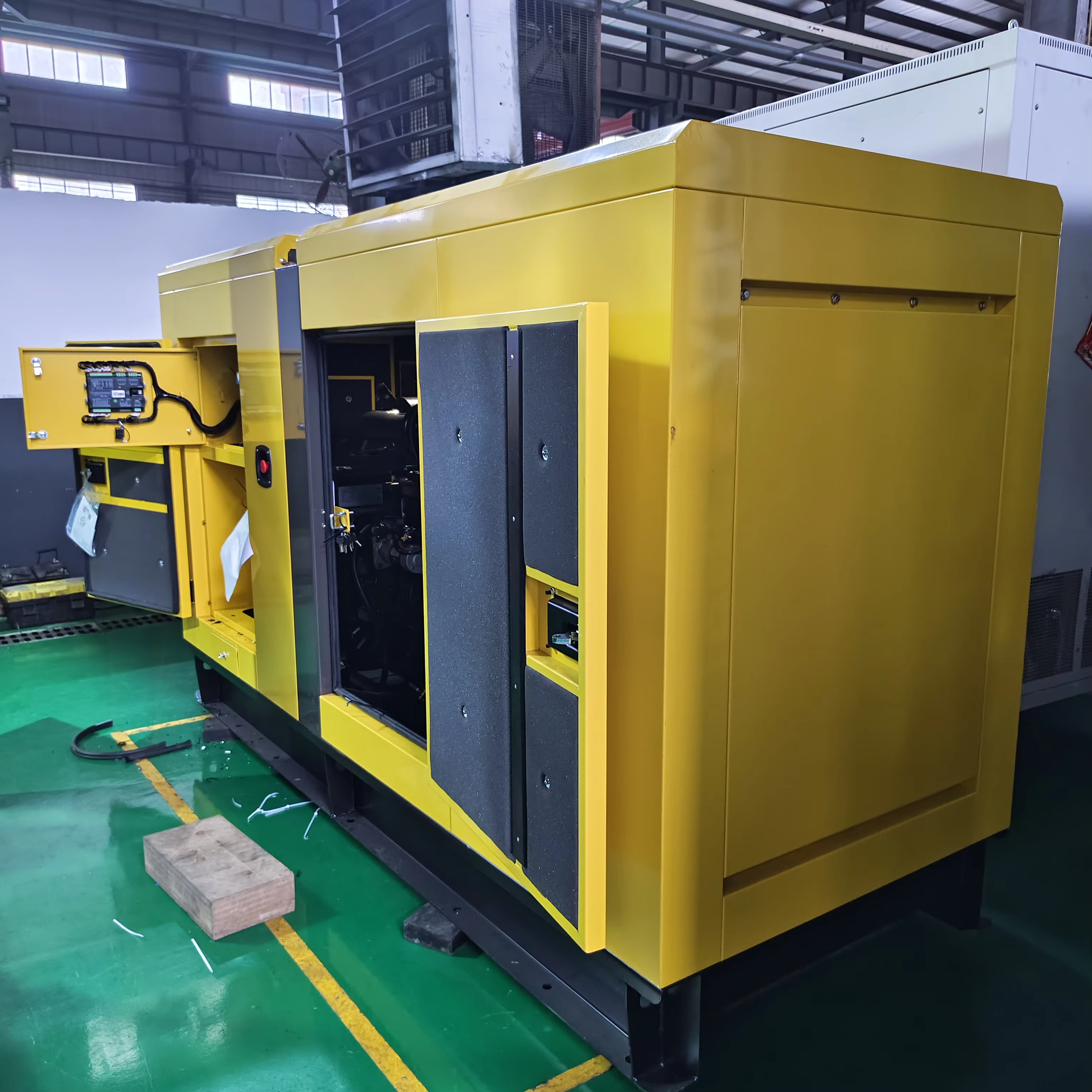 200KVA Silent Diesel Generators Sets Power Plant Electric Generator Whole House Generator Diesel Engine — image 4