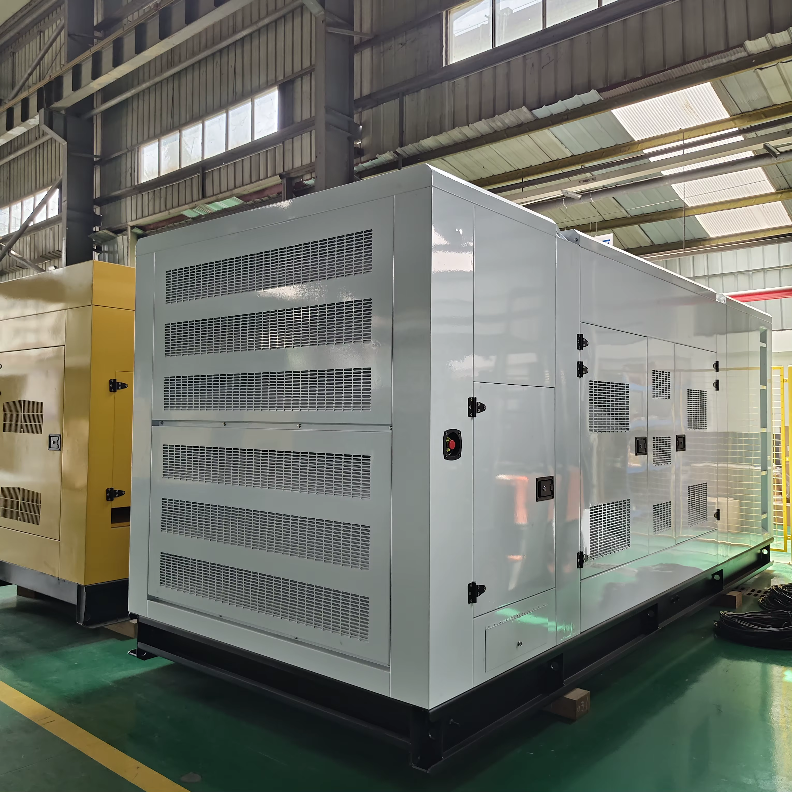 SHX 1100kva Medium Voltage 6.6KV Generator Diesel Silent 1000 Kva Auto Start Cummins Diesel Generator — image 2