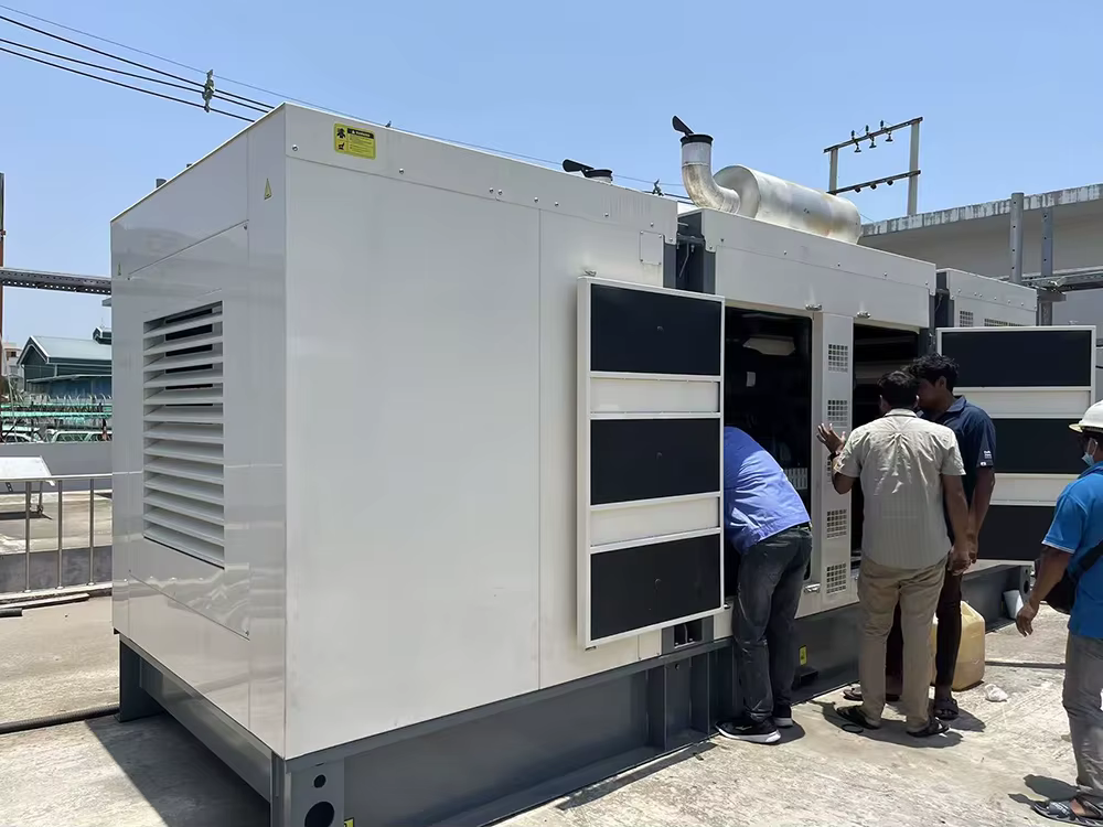 Water Cooling 400KVA Silent Type Diesel Generator Set Auto Start Remote Start ATS Open Frame 100% Copper Brushless Alternator — image 3