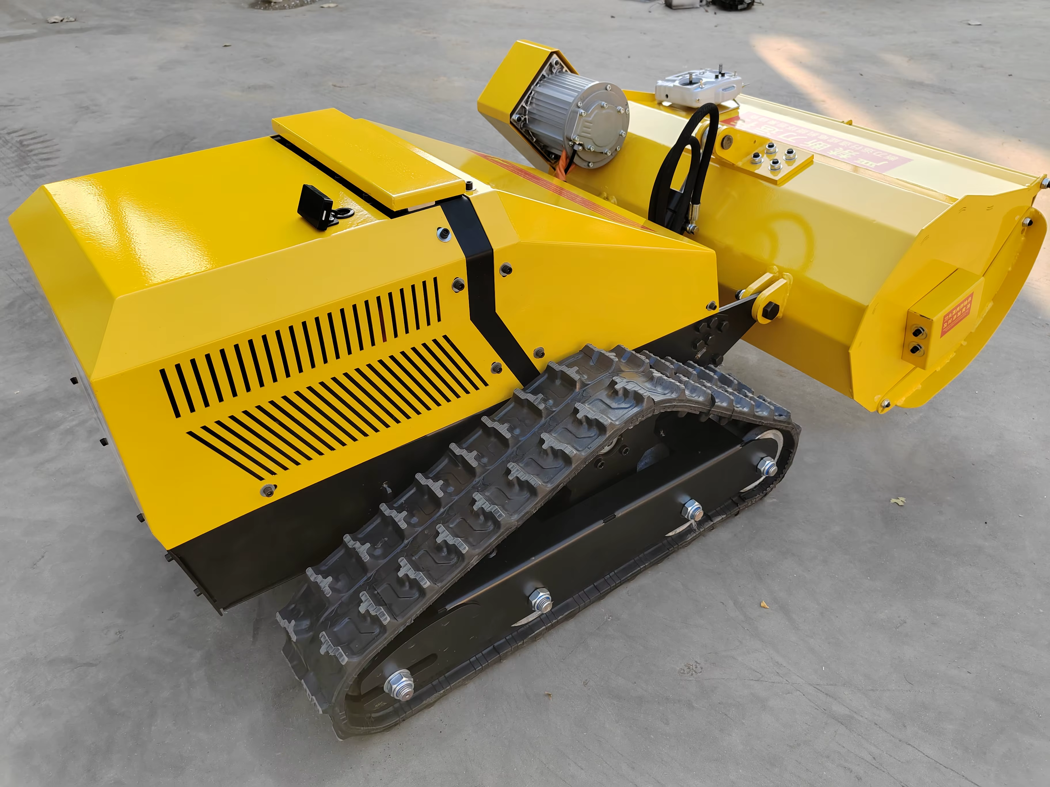 Automatic Family Garden Grass Cutting Machine Remote Control Lawn Mower for Agricultural Lands — image 4