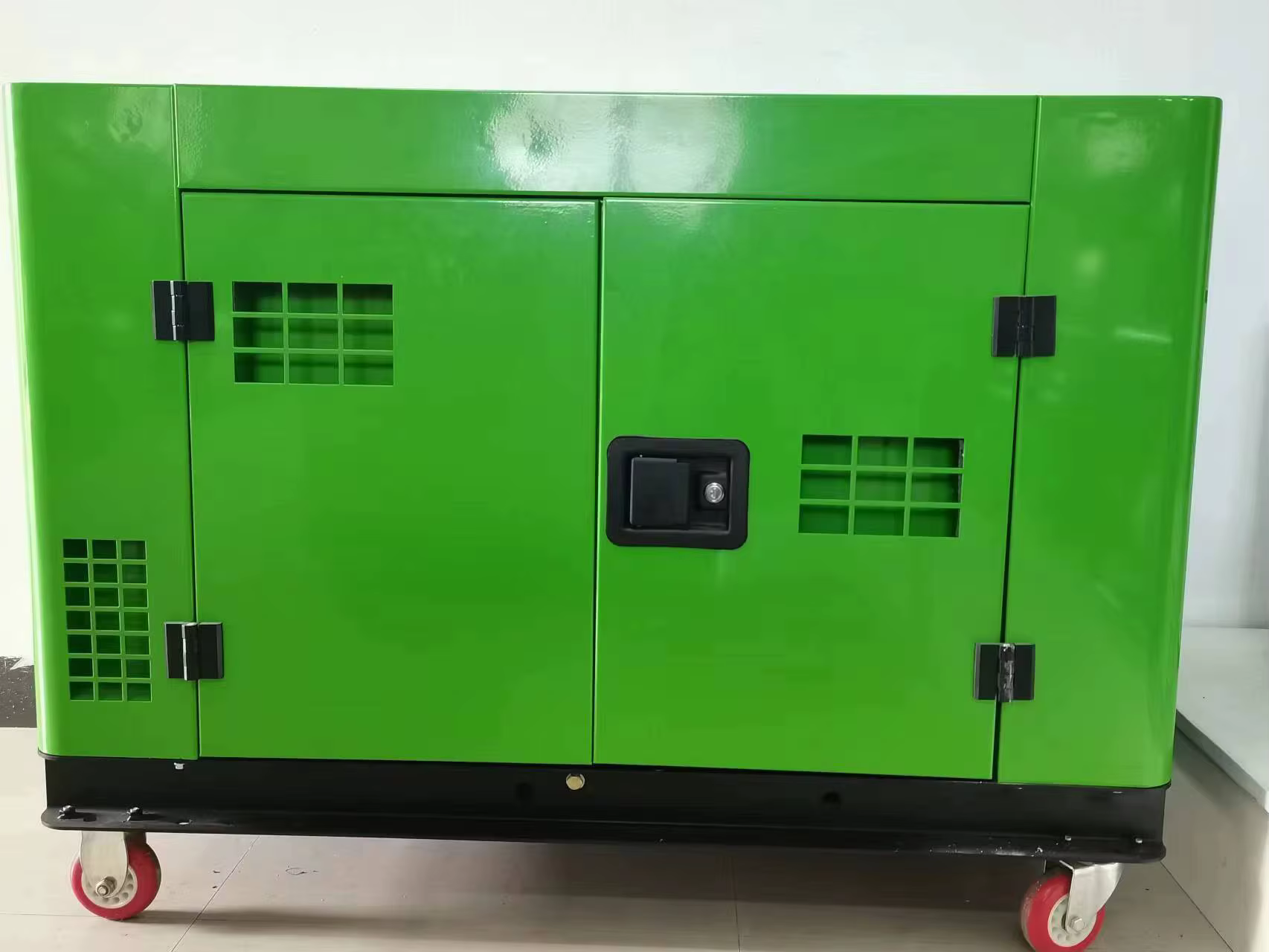 V-Type Two-Cylinder Four-Stroke 10 Kw 12.5 Kva Portable Small Power Diesel Generator Water Cooled Silent Type with ATS Option — image 5