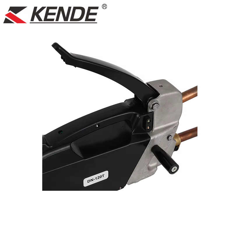 KENDE New 220V Voltage Portable Car Transformer Electric Spot Welder Spot Welder Welding Thickness 2+2mm — image 6
