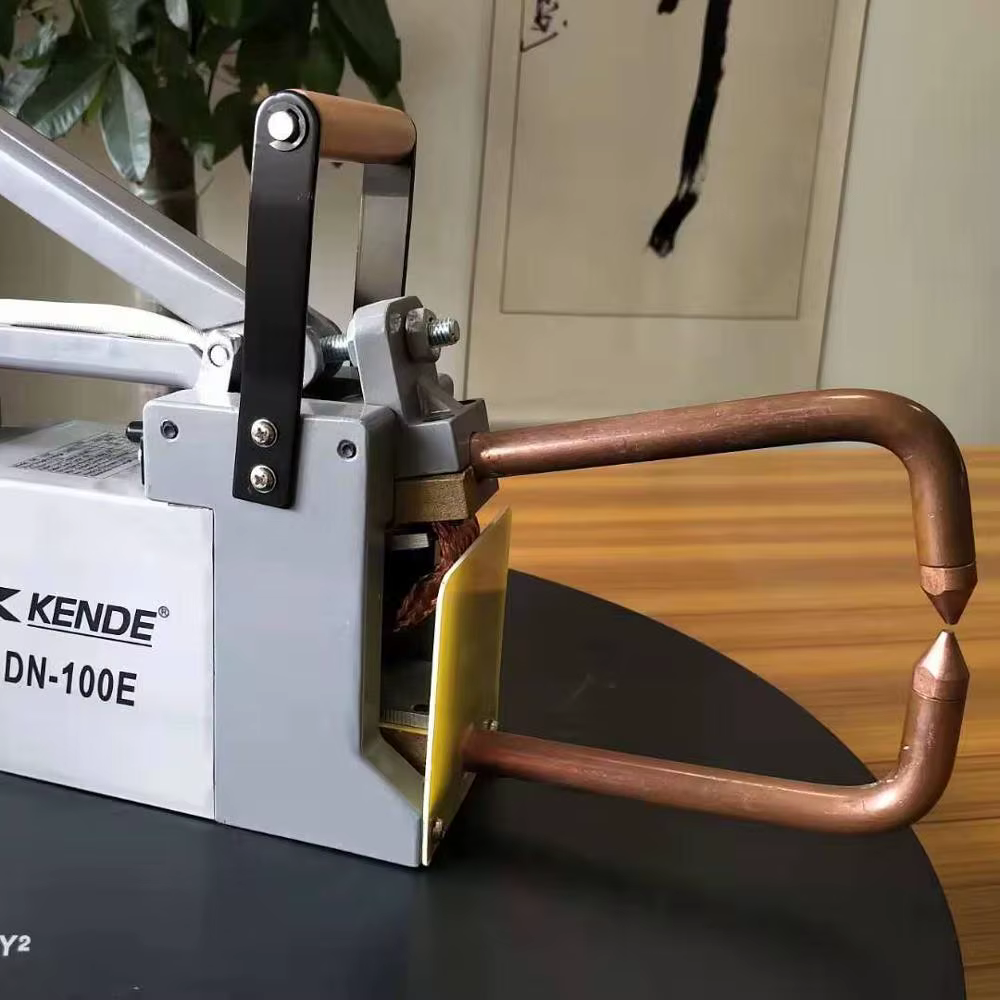 KENDE 115V 220V Dual Voltage Spot Welder Stick Welder Portable Car Transformer Electric Spot Welder DN-100 — image 3