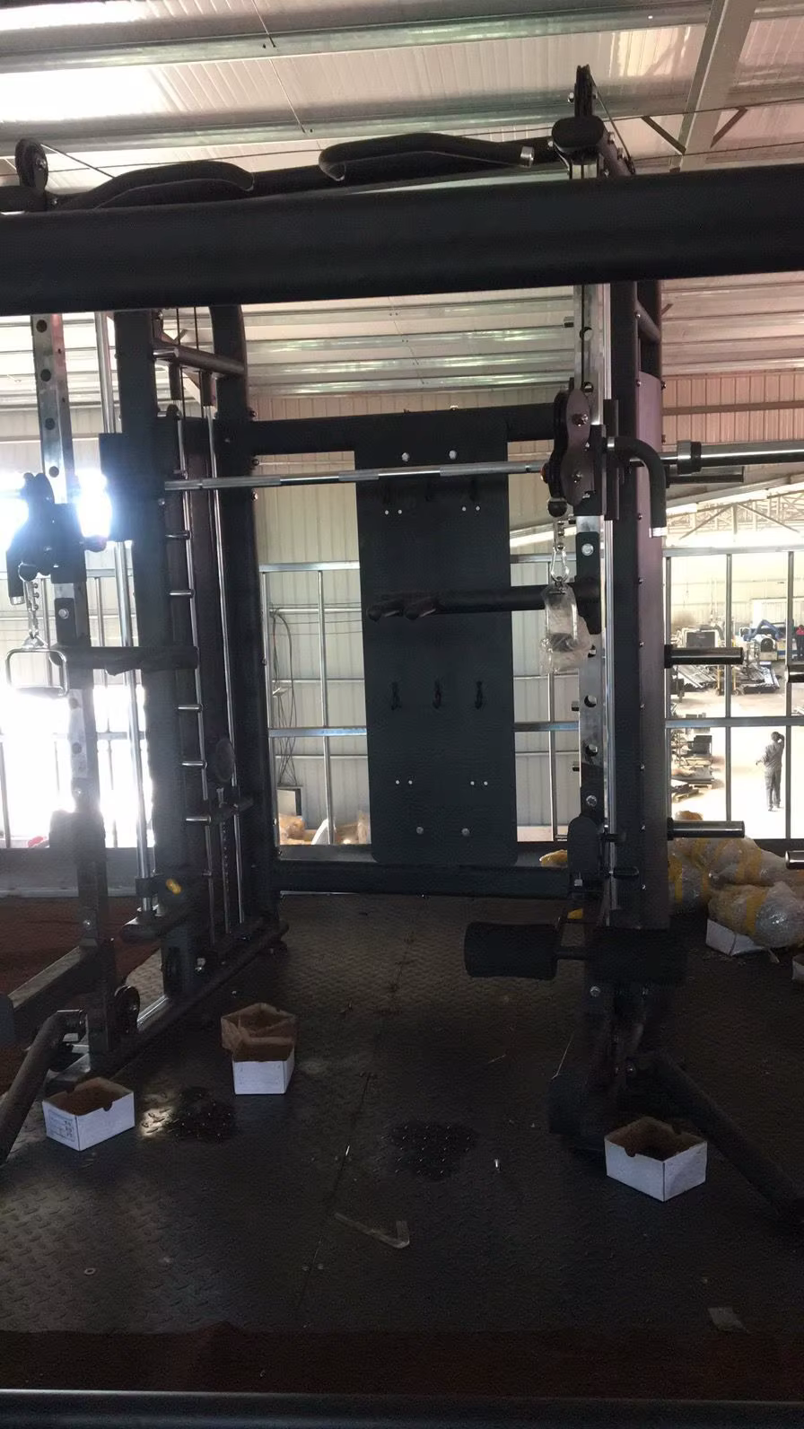 Xinrui Best Price 3 in 1 Multi-functional Smith Machine with 80kg*2 Weight Stack — image 4