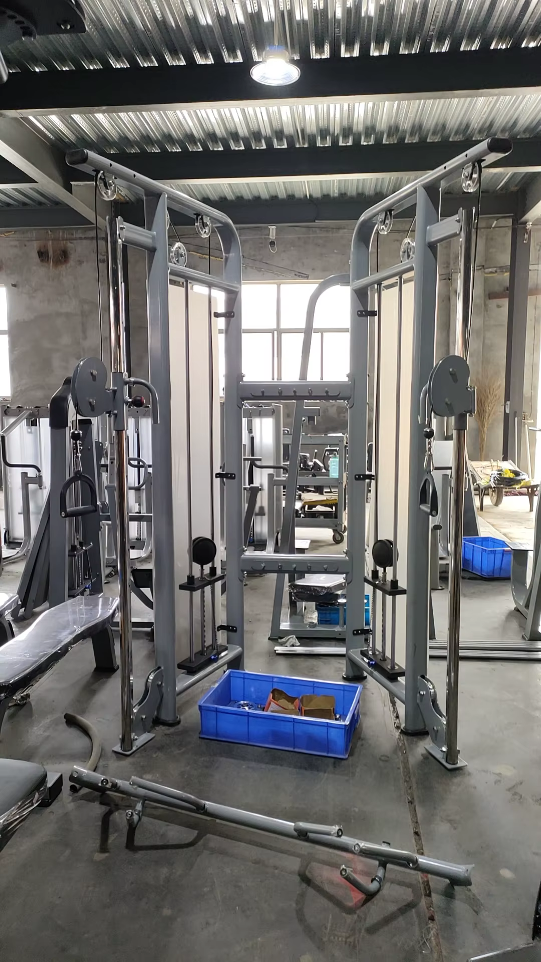 Small Functional Trainer Gym Fitness Equipment Smith Machine for Bodybuilding Exercise and Leg Training — image 3