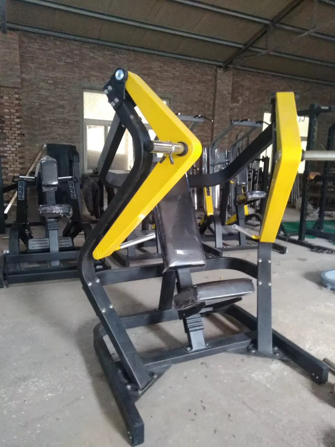 Xinrui Fitness Equipment Factory  Sports Products Exercise Gym Machine Decline Chest Press FW02 — image 2