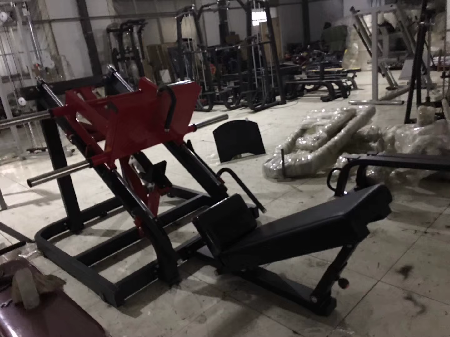 Xinrui Steel Plate Loaded Gym Equipment Linear Leg Press Strength Machine for Chest Exercise — image 2