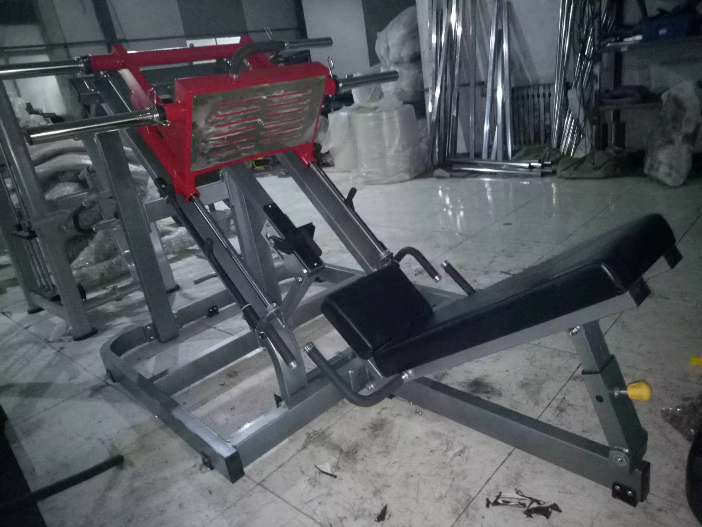 Xinrui Steel Plate Loaded Gym Equipment Linear Leg Press Strength Machine for Chest Exercise — image 4