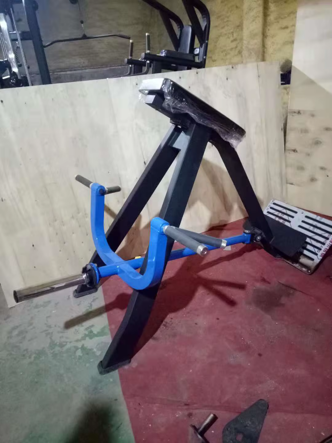 Commercial Gym Equipment T-Bar Row Incline Lever Row Machine — image 4