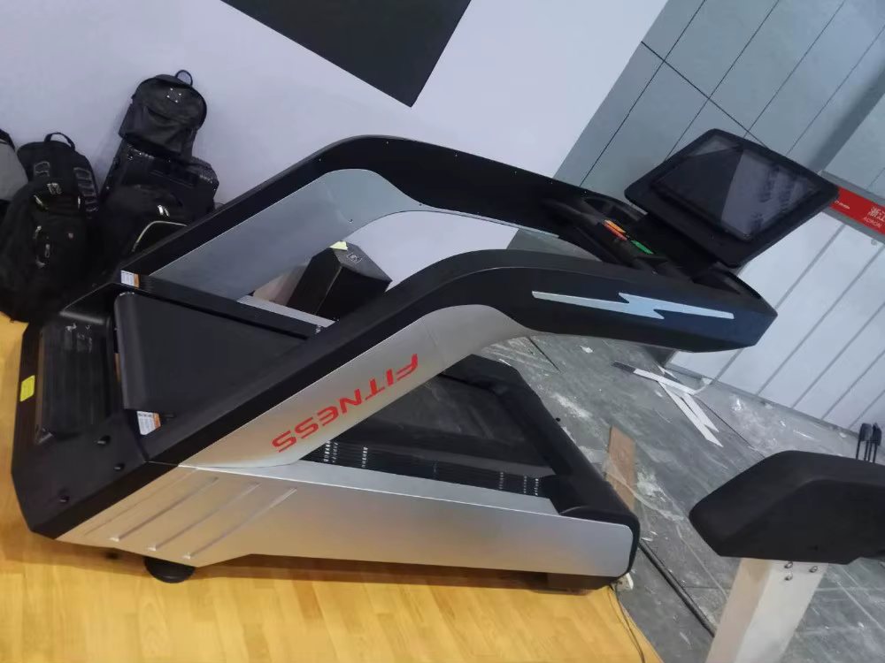 Commercial Portable Flat Treadmill Gym Use Motorized Walking Machine LCD LED Sports Fitness Running Electric Type — image 3