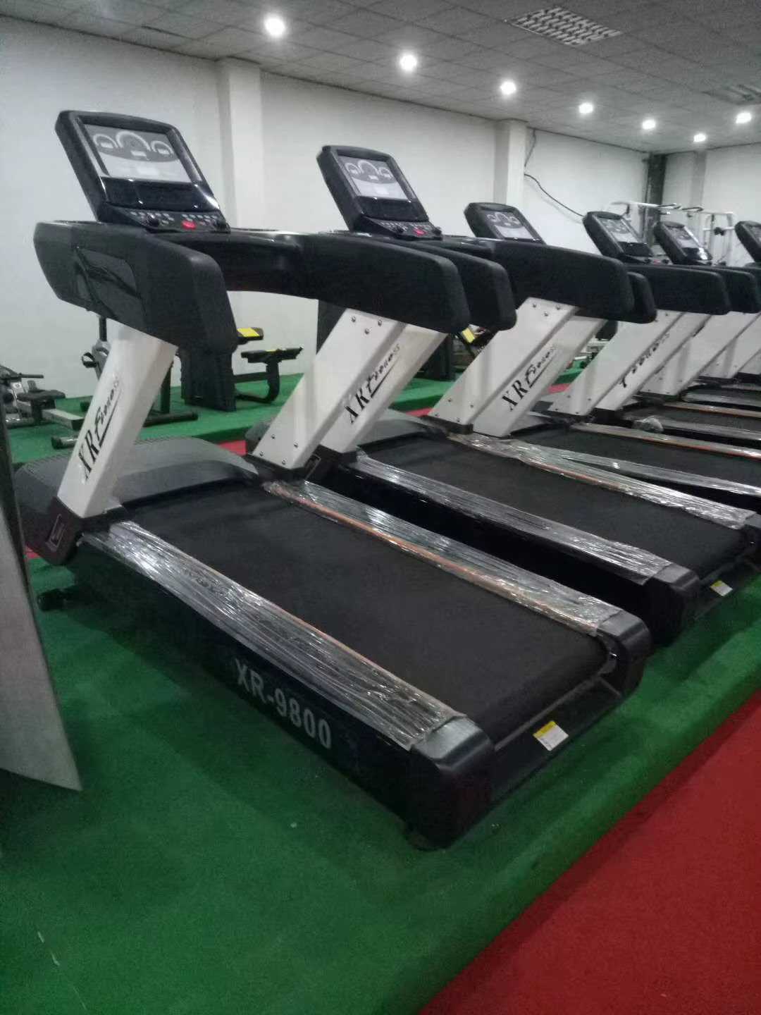 Electric Running  Machine FTreadmill With Led Screen Xr9800 Commercial Treadmill — image 2