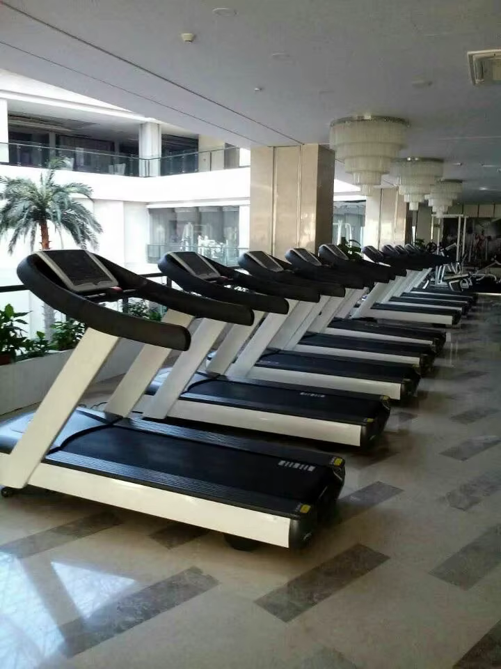 Hot Sell  Treadmill Wholesale Commercial Fitness Treadmill — image 2