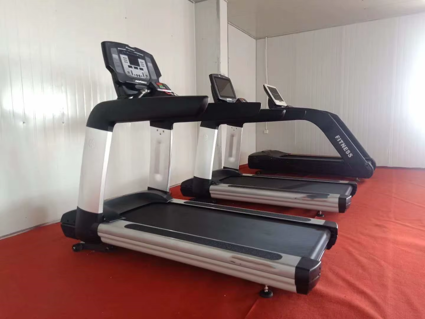 Commercial High-Speed Electric Fitness Treadmill LED Screen Wireless Heart Rate Professional Test for Aerobic Training — image 2