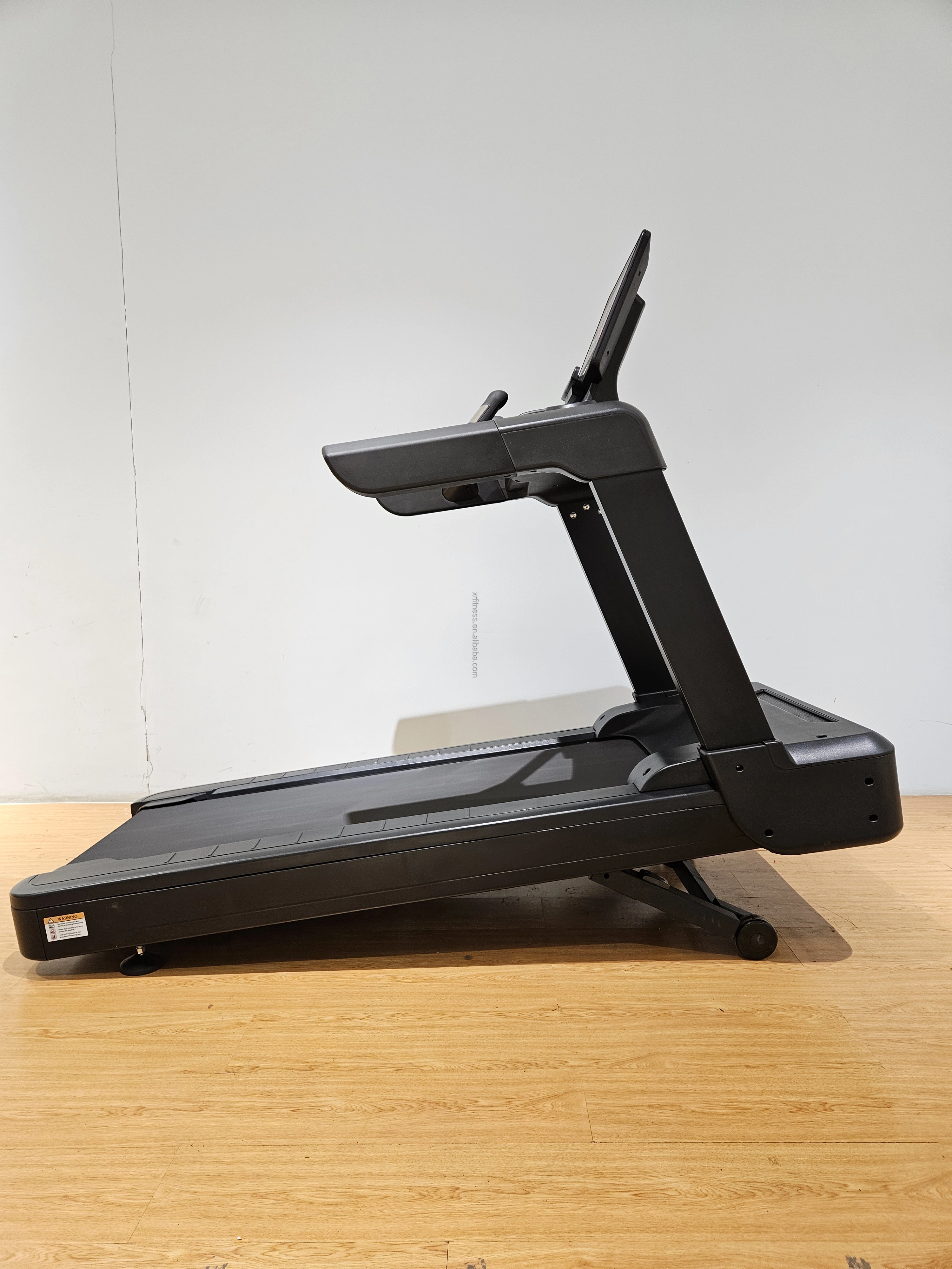 2024 New Hot Selling Treadmills Gym Aerobic Electric Treadmill Fitness Equipment Commercial Treadmill — image 4