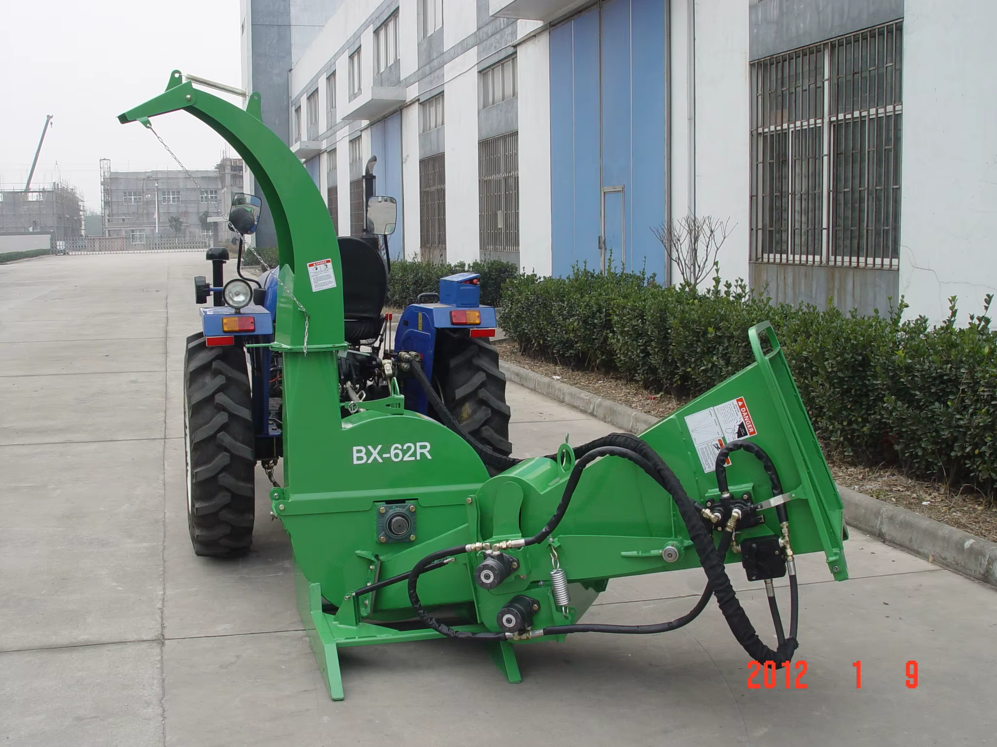 High Quality BX62R Tractor PTO Driven Wood Chipper Industrial Disc Wood Chipper Shredder — image 3