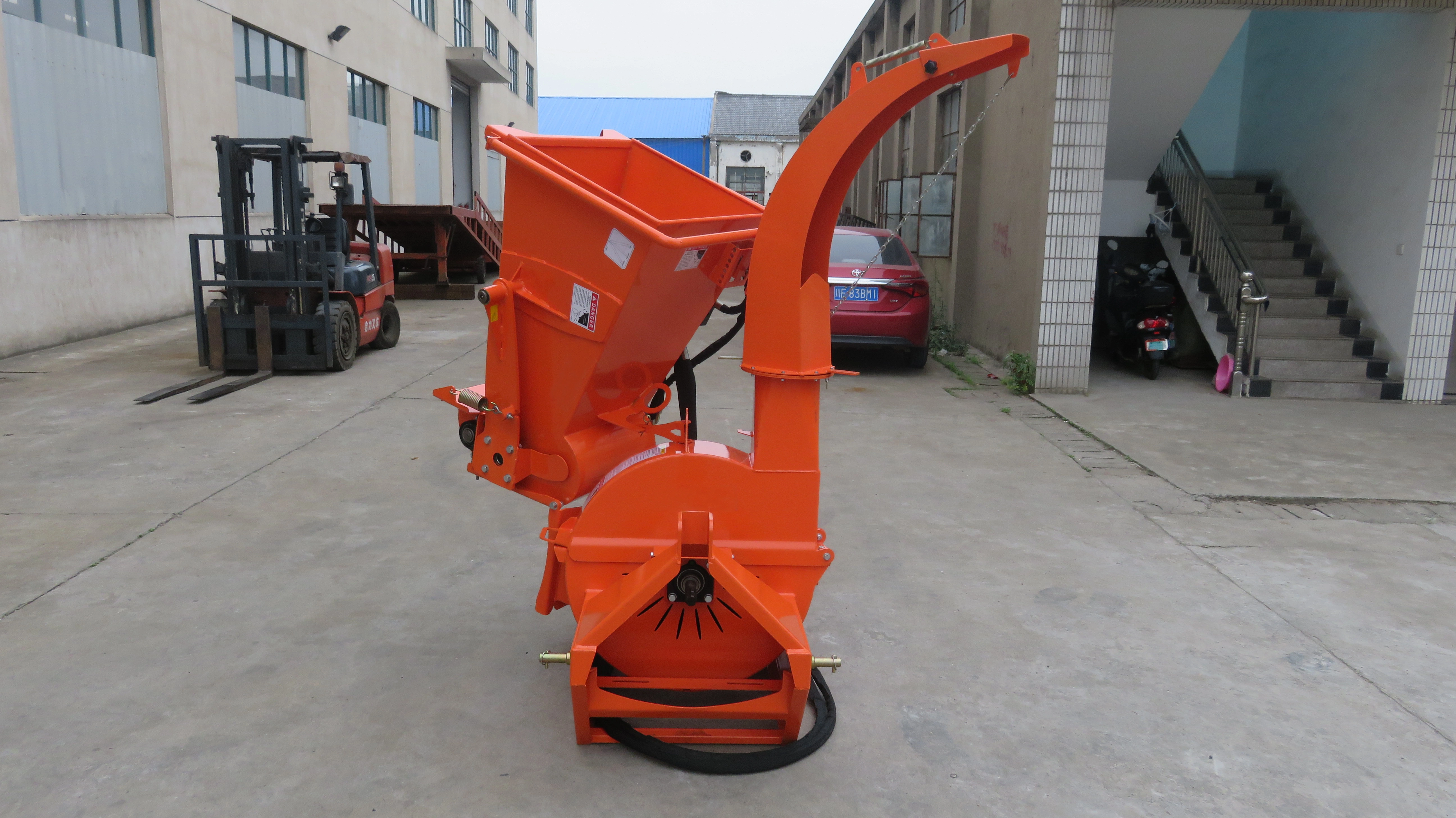 High Quality CE Approved Factory Wholesale BX62R Tractor PTO Wood Chipper Tree Branch Crusher for Garden Use — image 4