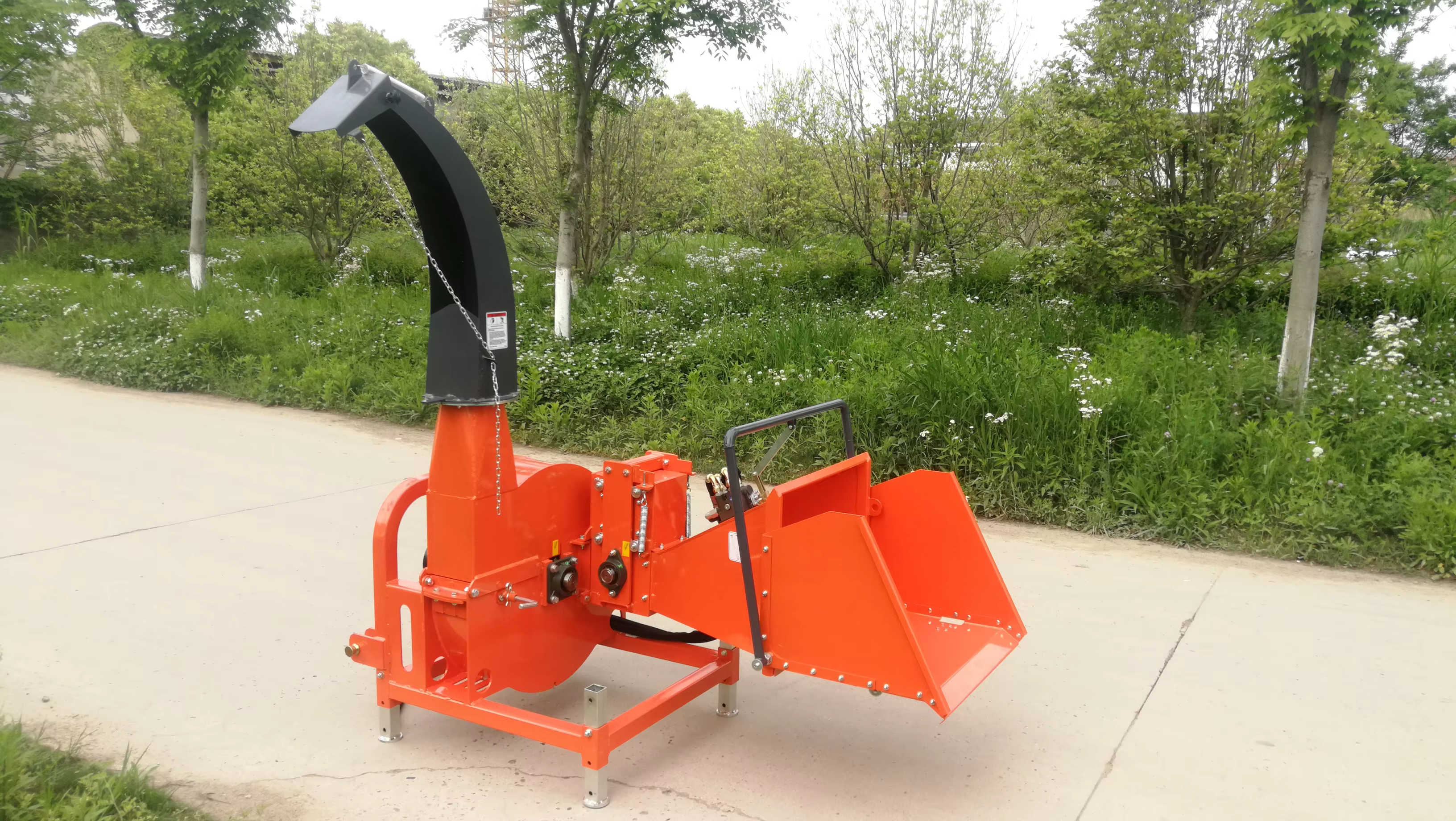 BX72R Forestry Machinery Tractor PTO Wood Chipper Wood Crusher Cutter with CE — image 3
