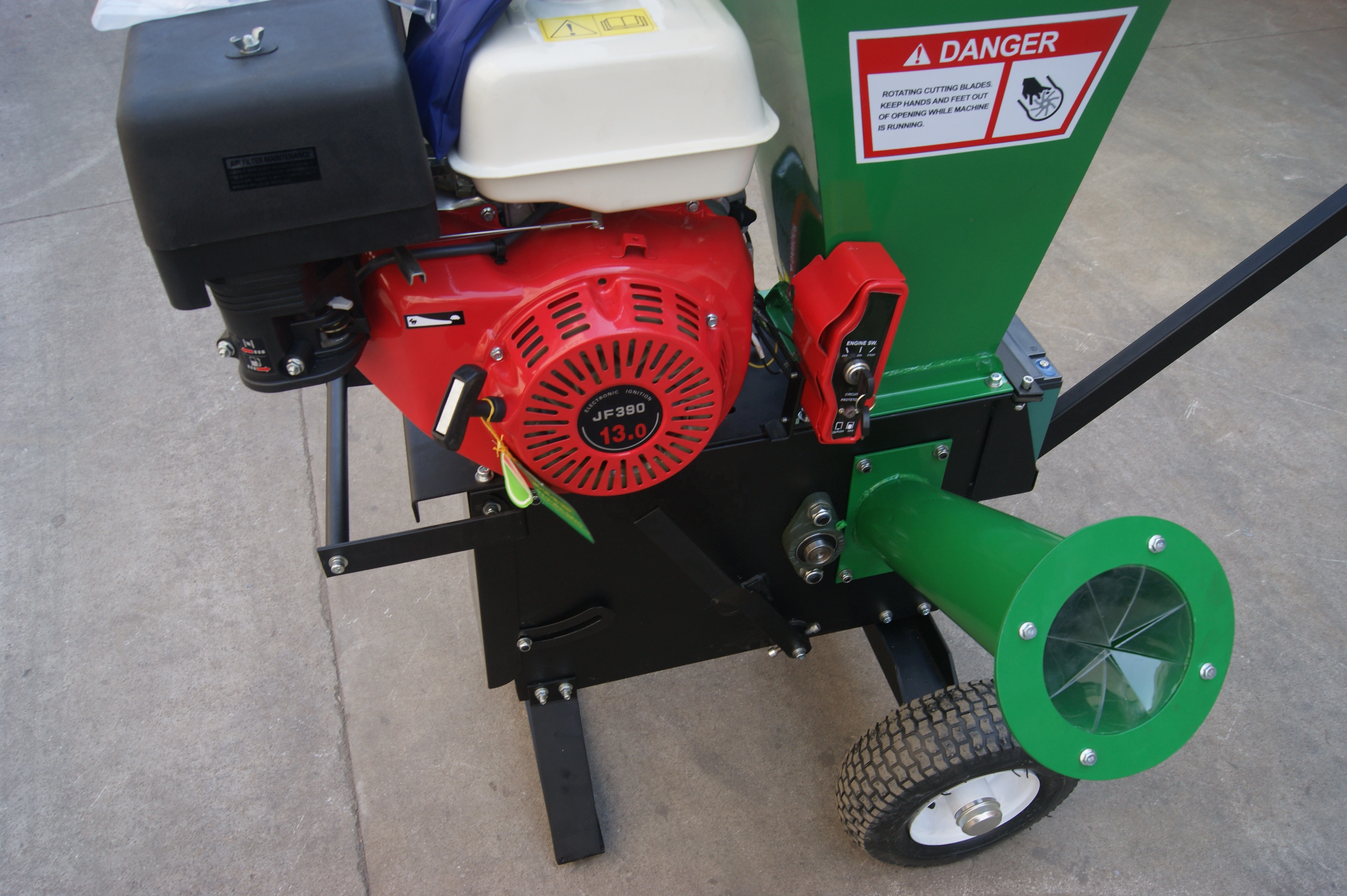 Hot Sale 13HP Gas Powerful Shredder Chipper Branch Crusher Portable for Household Orchard — image 6