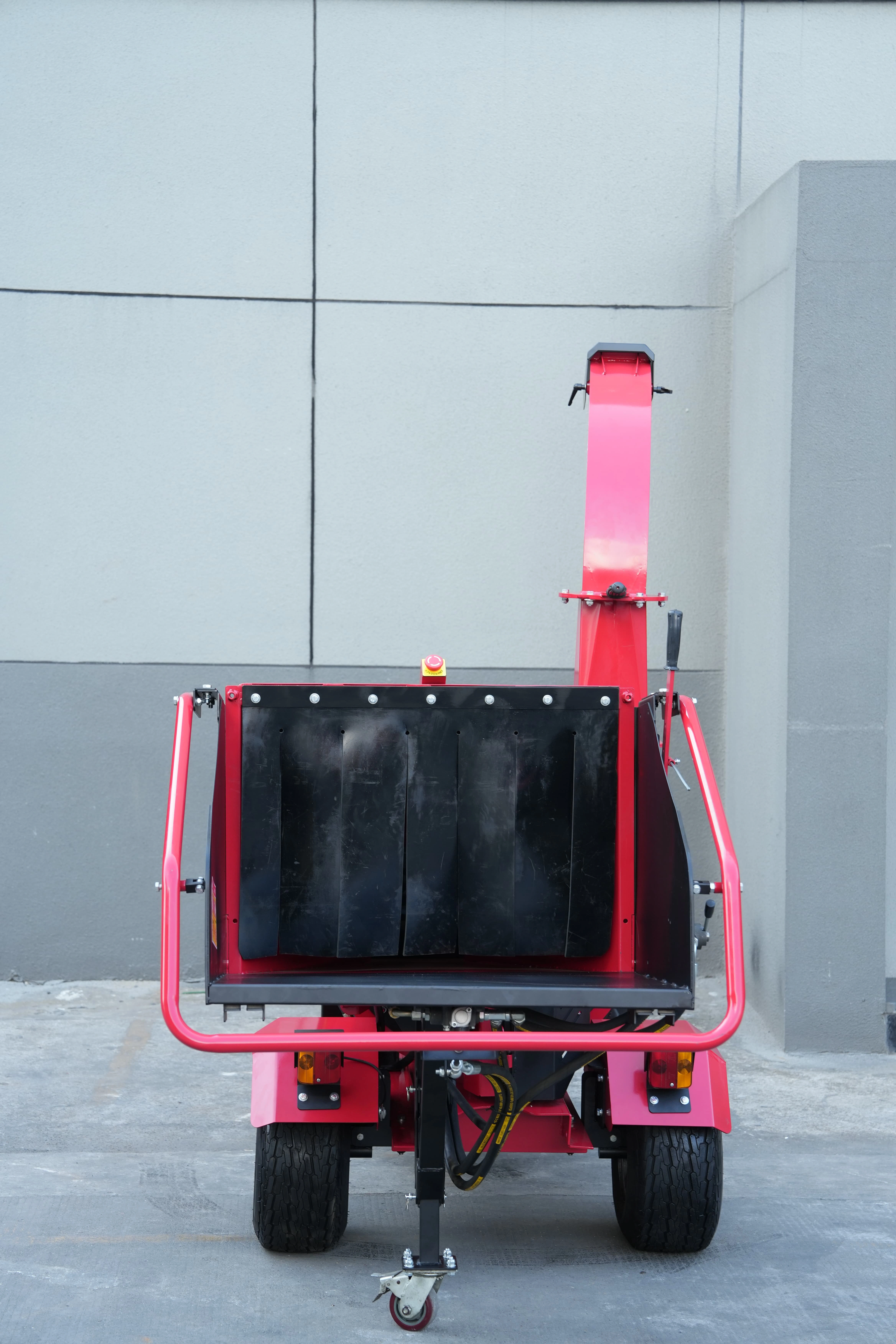 Hydraulic Feeding Forest Farm Machinery ATV Wood Chipper Shredder Tree Branch Crusher Machine — image 5