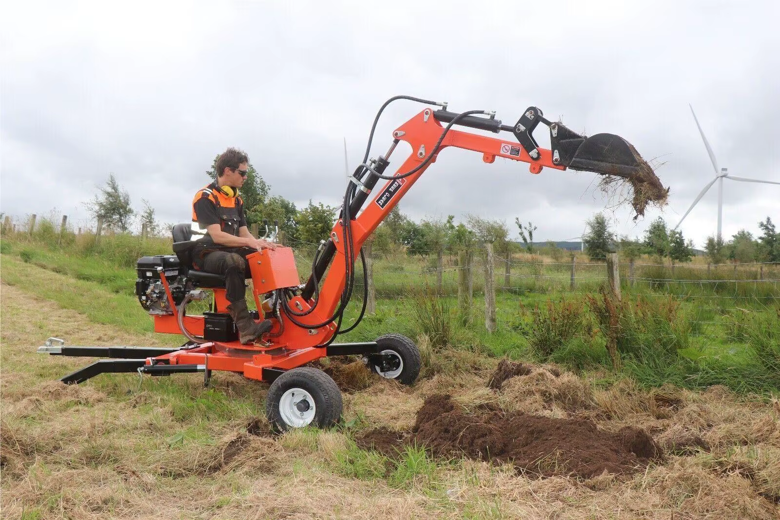 Heavy Duty Backhoe 13.5HP/15hp Gasoline Engine Farmland Construction Site Household Mini Excavator — image 6
