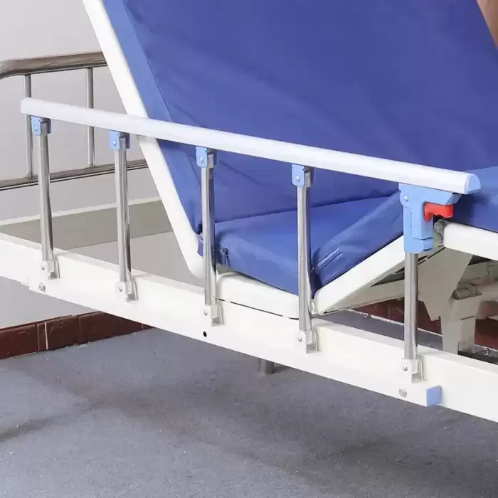 Manual Hospital Adjustable Medical Bed Hospital Equipment Patient Bed 2 Crank Hospital Bed — image 6