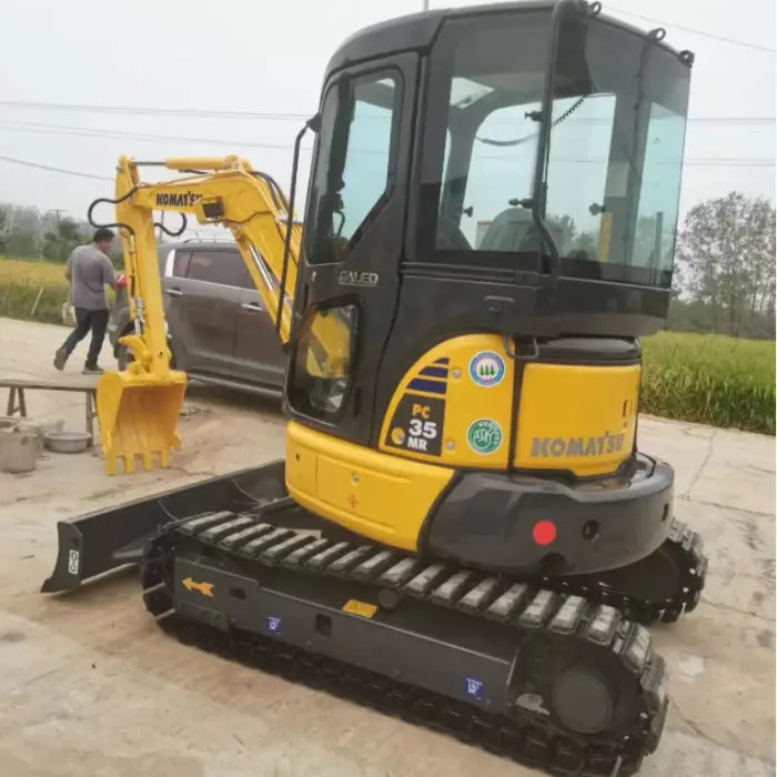 EPA Japan for Used PC35MR Mini Excavator for Sale 3.5 Ton CE Certified Engine Gearbox Motor in Good Condition — image 3