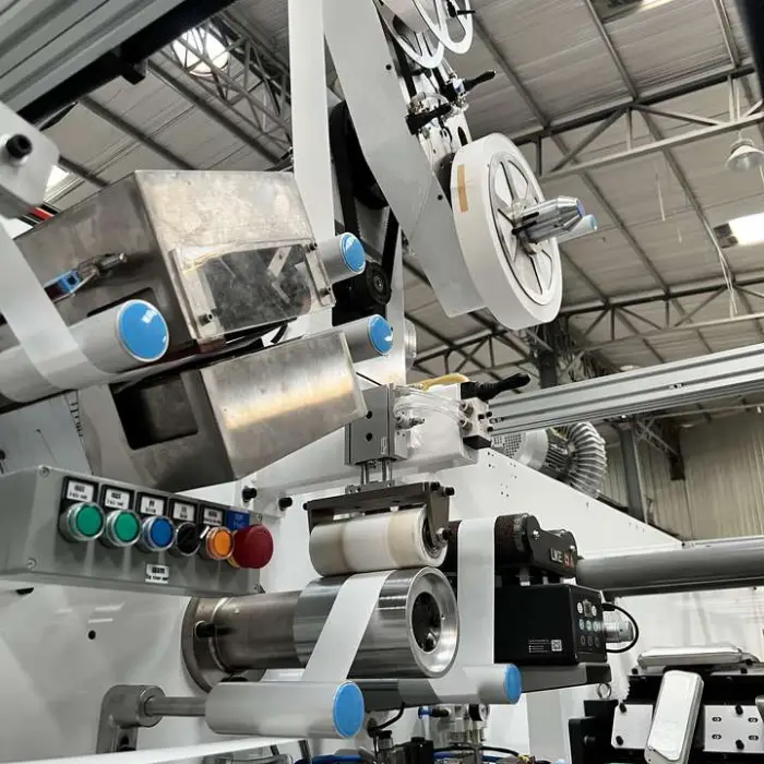 Welldone Sanitary Pad Making Machine Lady Pad Production Machinery Making Price — image 7
