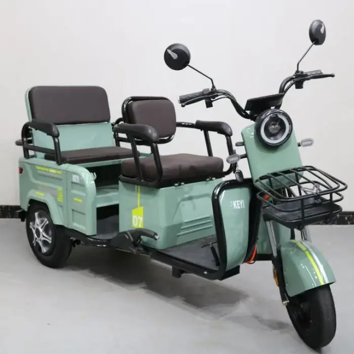 Electric Tricycle with 600W Rear Hub Motor Aluminum Frame Lead-Acid Battery Power Supply 3-Wheel Design — image 3