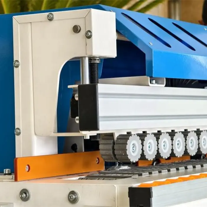 Automatic Auto Woodworking Wood PVC End Cutting Trimmer Scraper Polisher Edge Banding Bander Edgebander Edging Machine — image 7