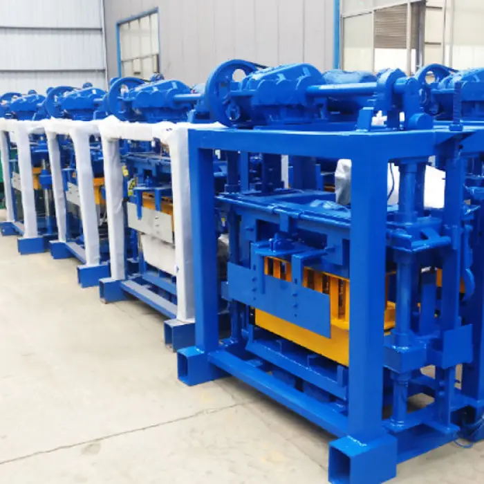 Small Brick Block Machine Qt4-40 Making Brick Machine — image 6