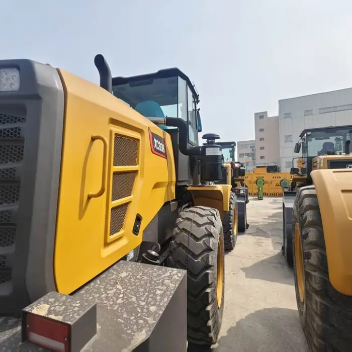 Hot Sale 3ton Wheel Loader Weichai Engine XC936 XC938 LW300KN in the Sudan Market — image 4