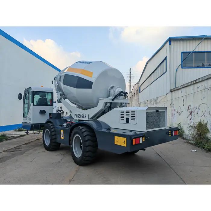 FMAN 5.5m3 FM550SLR Self Loading Concrete Mixer Truck for Sale — image 4