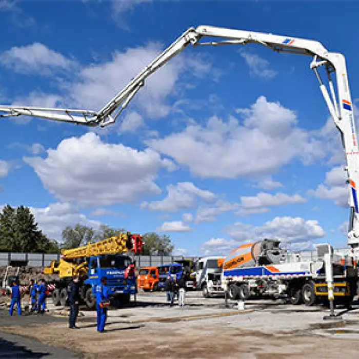 Zoomlion Truck Mounted Pump 38X-5RZ 38m Maximum Vertical Reach — image 3