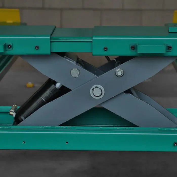 SATA AE5402 SCISSOR LIFT on GROUND for ALIGNER — image 3