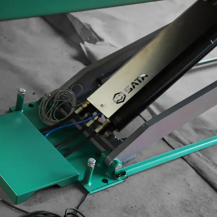 SATA AE5402 SCISSOR LIFT on GROUND for ALIGNER — image 4
