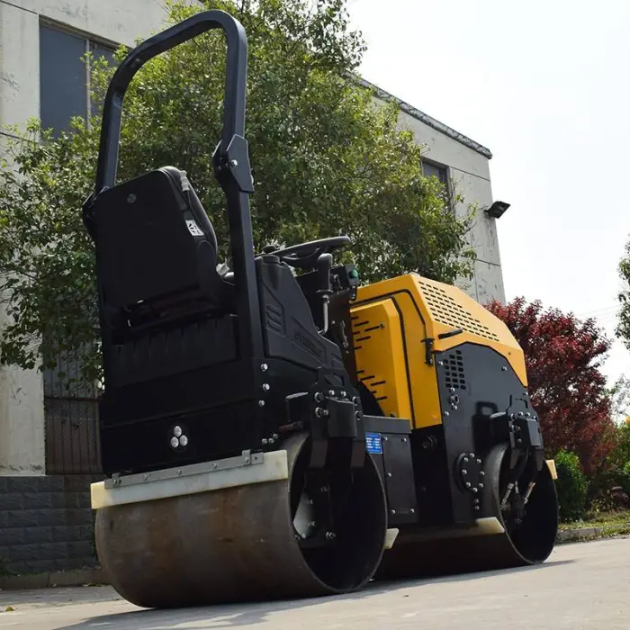 Good Condition Changfa Engine Remote Control Double Drum Vibratory Road Roller in Excellent Working Condition — image 6