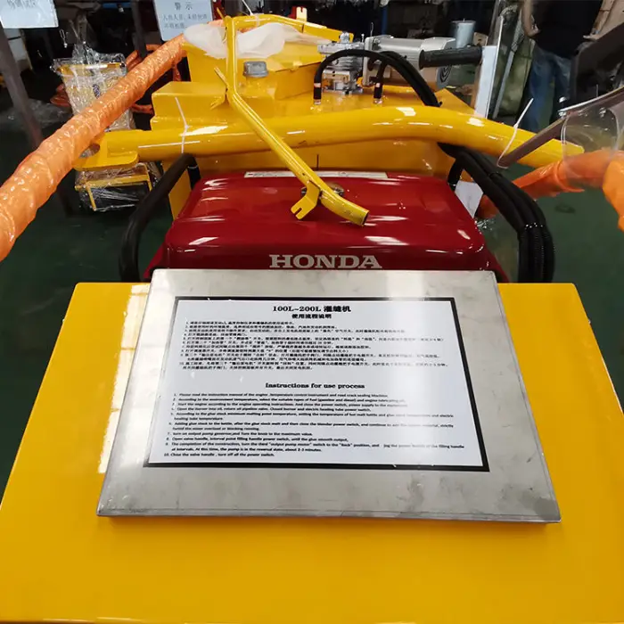 100L Hot Melt Concrete Road Crack Asphalt Joint Sealing Machine — image 6