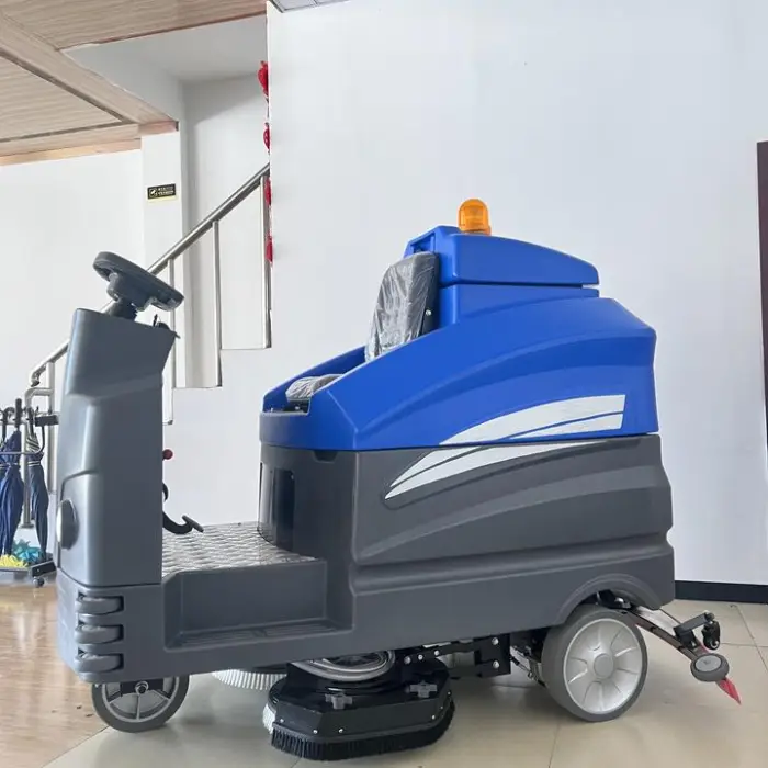 The Electric Sweeper Is Suitable for Indoor and Outdoor Use and Can Accommodate One Person — image 7