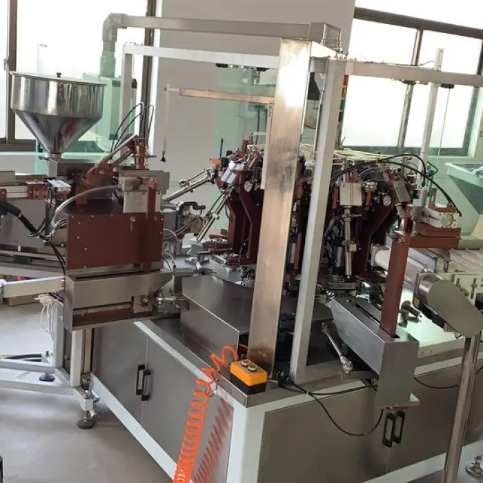 Aluminum-Plastic Laminated Tube Making Machine — image 5